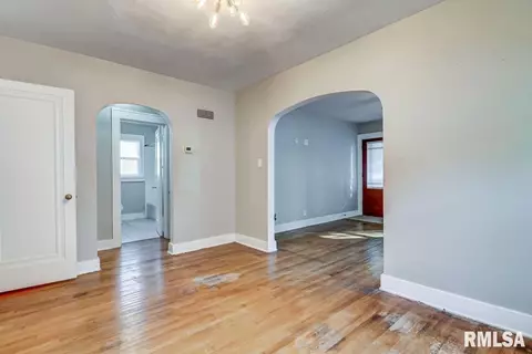 1235 Monument Ave, Springfield, IL 62702 photo 9