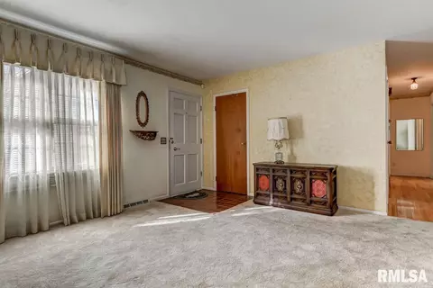 48 Locksley Ln, Springfield, IL 62704 photo 3