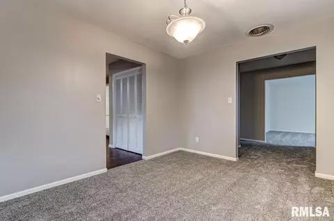 38 Andover Dr, Springfield, IL 62704 photo 7