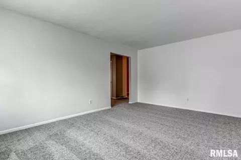 38 Andover Dr, Springfield, IL 62704 photo 5