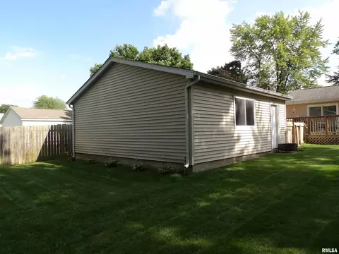 2913 Selkirk Rd, Springfield, IL 62702 photo 8