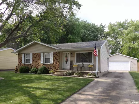 2913 Selkirk Rd, Springfield, IL 62702 photo 1