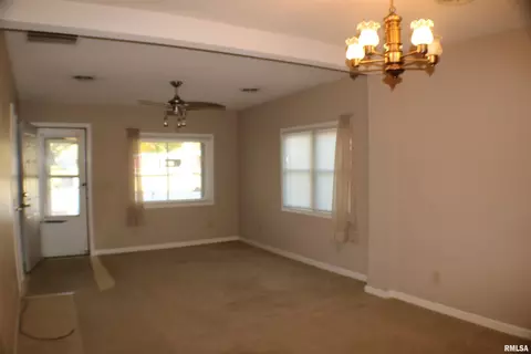 1212 N Milton St, Springfield, IL 62702 photo 2