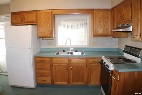 1212 N Milton St, Springfield, IL 62702 photo 4