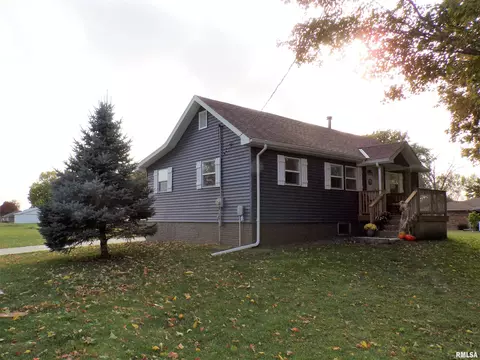 124 E Fremont St, Oneida, IL 61467 photo 8
