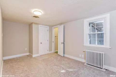 3589 E Fulton Ave, Decatur, IL 62521 photo 6