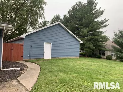 3589 E Fulton Ave, Decatur, IL 62521 photo 16