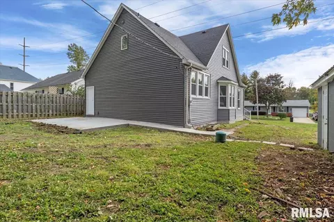 313 E Washington St, Riverton, IL 62561 photo 41