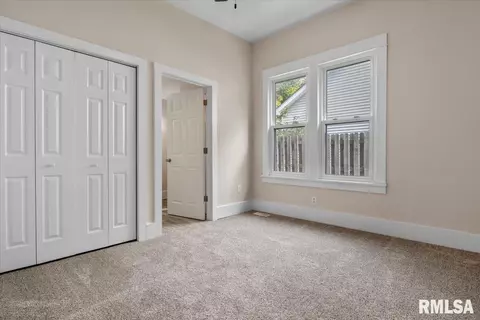 313 E Washington St, Riverton, IL 62561 photo 21