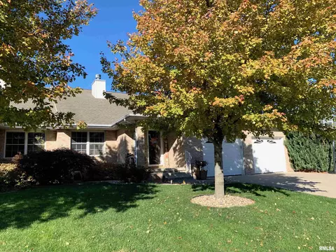7005 Preston Dr, Springfield, IL 62711 photo 2