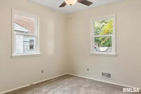 1016 N 3rd St, Springfield, IL 62702 photo 16