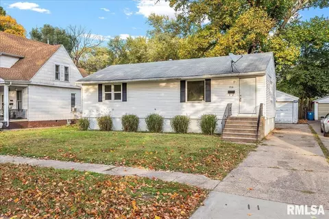 1016 N 3rd St, Springfield, IL 62702 photo 1