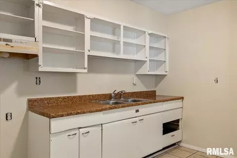 1016 N 3rd St, Springfield, IL 62702 photo 10