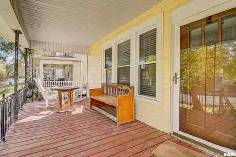 2041 S 5th St, Springfield, IL 62703 photo 3
