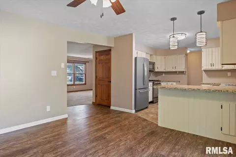 4235 Stone Rd, Springfield, IL 62707 photo 12