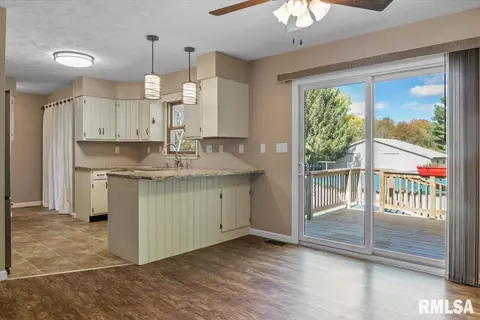 4235 Stone Rd, Springfield, IL 62707 photo 11