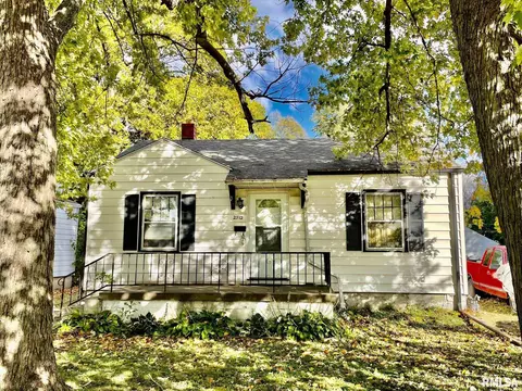 2512 S 4th St, Springfield, IL 62703 photo 1