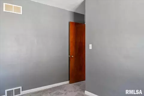 1454 N 6th St, Springfield, IL 62702 photo 14