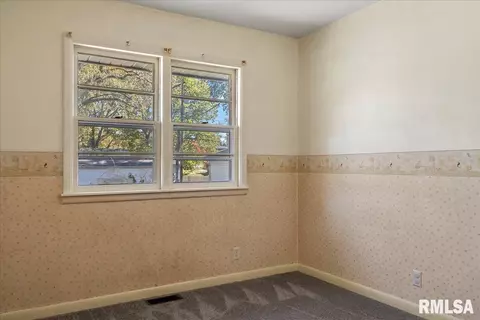 1454 N 6th St, Springfield, IL 62702 photo 15