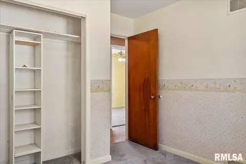 1454 N 6th St, Springfield, IL 62702 photo 16