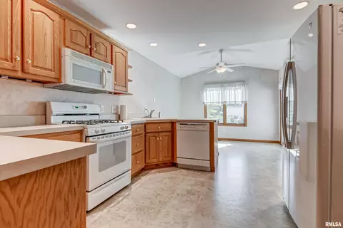 5408 Manhattan Dr, Springfield, IL 62711 photo 8