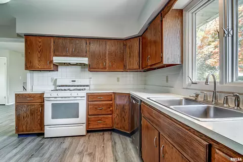 188 Cravens Rd, Springfield, IL 62712 photo 16
