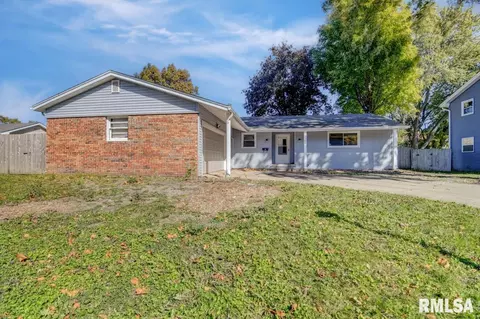 2309 Hampton Dr, Springfield, IL 62704 photo 3