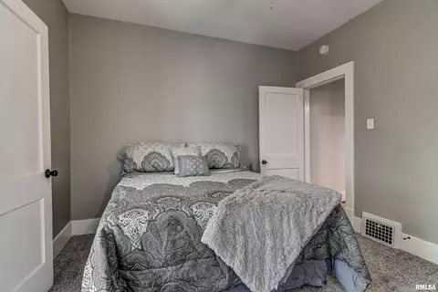 1324 N 3rd St, Springfield, IL 62702 photo 18