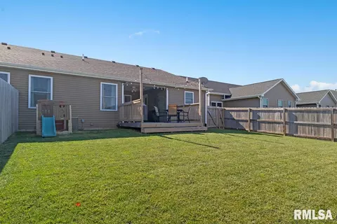 4623 Thompson Rd, Springfield, IL 62711 photo 2