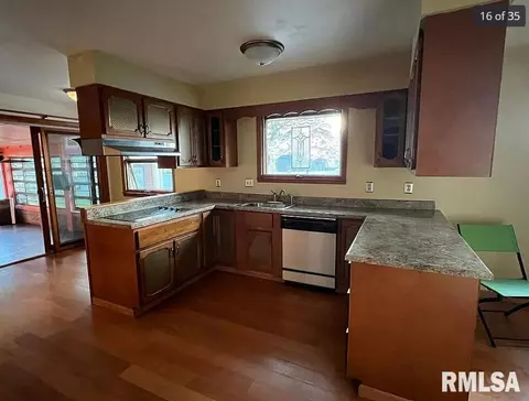 2 Kirkley Ln, Springfield, IL 62704 photo 8