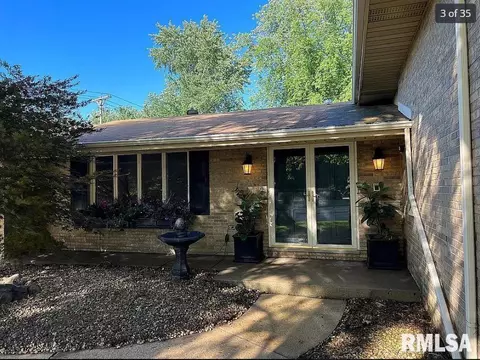 2 Kirkley Ln, Springfield, IL 62704 photo 4