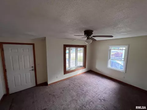 1801 N 21st St, Springfield, IL 62702 photo 3