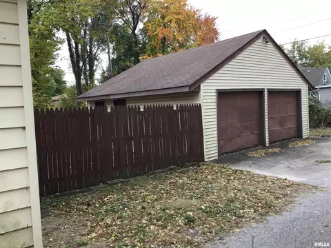 1515 S 1st St, Springfield, IL 62704 photo 6