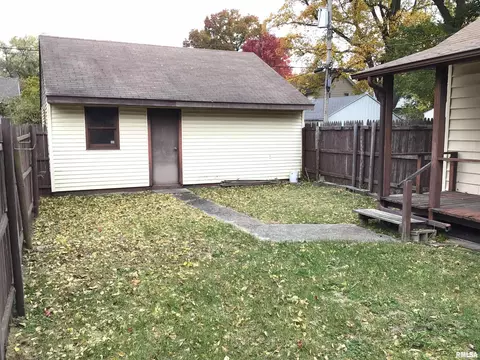 1515 S 1st St, Springfield, IL 62704 photo 4