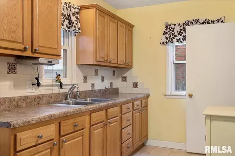2108 N 22nd St, Springfield, IL 62702 photo 11
