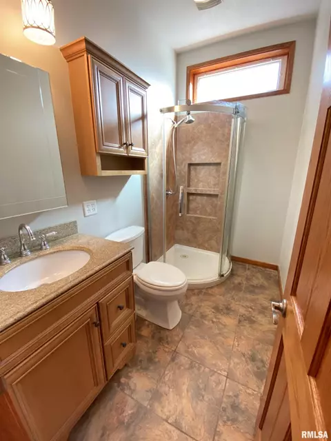 1040 Patton Ave, Springfield, IL 62702 photo 14