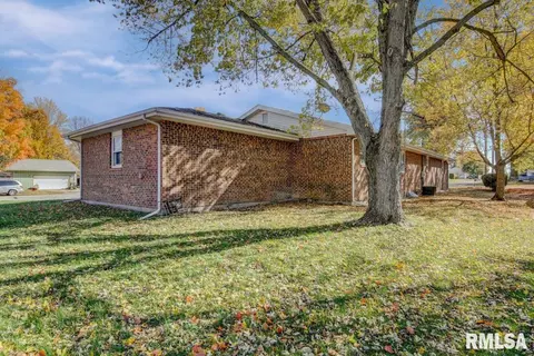 246 S Engle St, Greenview, IL 62642 photo 37