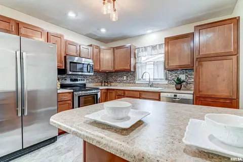 72 Foresters Ln, Springfield, IL 62704 photo 9