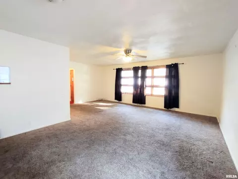 2339 Holmes Ave, Springfield, IL 62704 photo 9