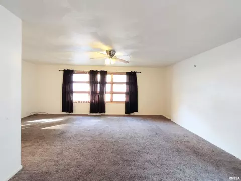 2339 Holmes Ave, Springfield, IL 62704 photo 8