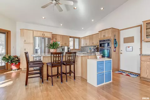 236 Maple Grove Ln, Springfield, IL 62712 photo 11
