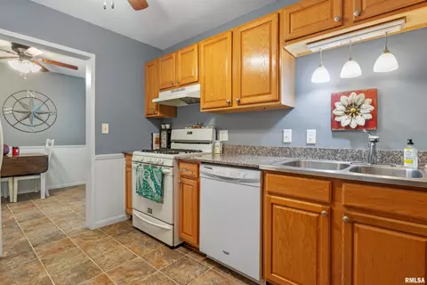 2806 S Lincoln Ave, Springfield, IL 62704 photo 11