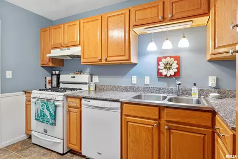 2806 S Lincoln Ave, Springfield, IL 62704 photo 9