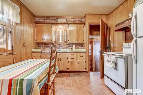 2648 Yale Blvd, Springfield, IL 62703 photo 8