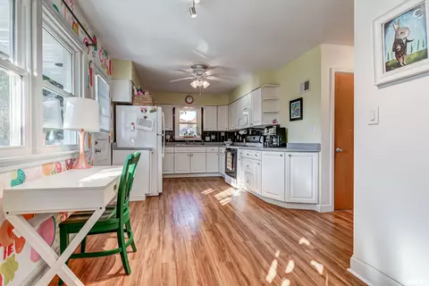 2100 Parkview Dr, Springfield, IL 62704 photo 10