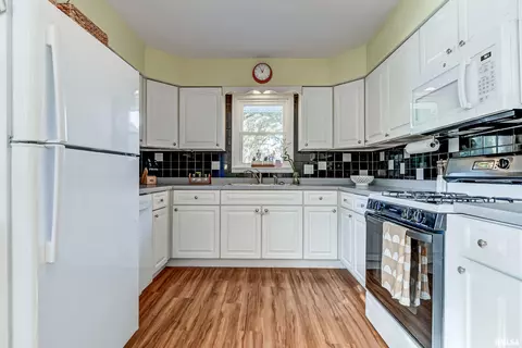 2100 Parkview Dr, Springfield, IL 62704 photo 14
