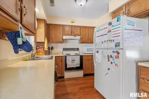 21 Brookside Pl, Springfield, IL 62704 photo 12