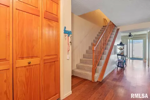 21 Brookside Pl, Springfield, IL 62704 photo 4