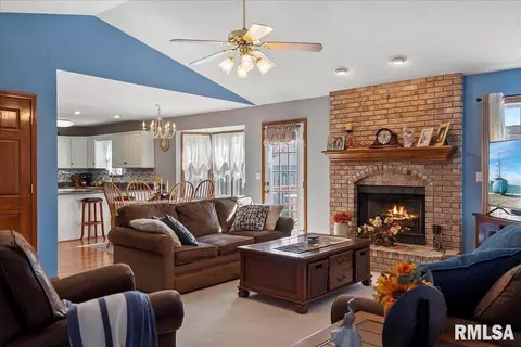 1408 Burning Bush Ct, Springfield, IL 62712 photo 7