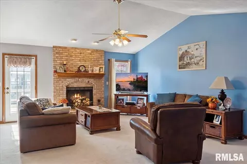 1408 Burning Bush Ct, Springfield, IL 62712 photo 6